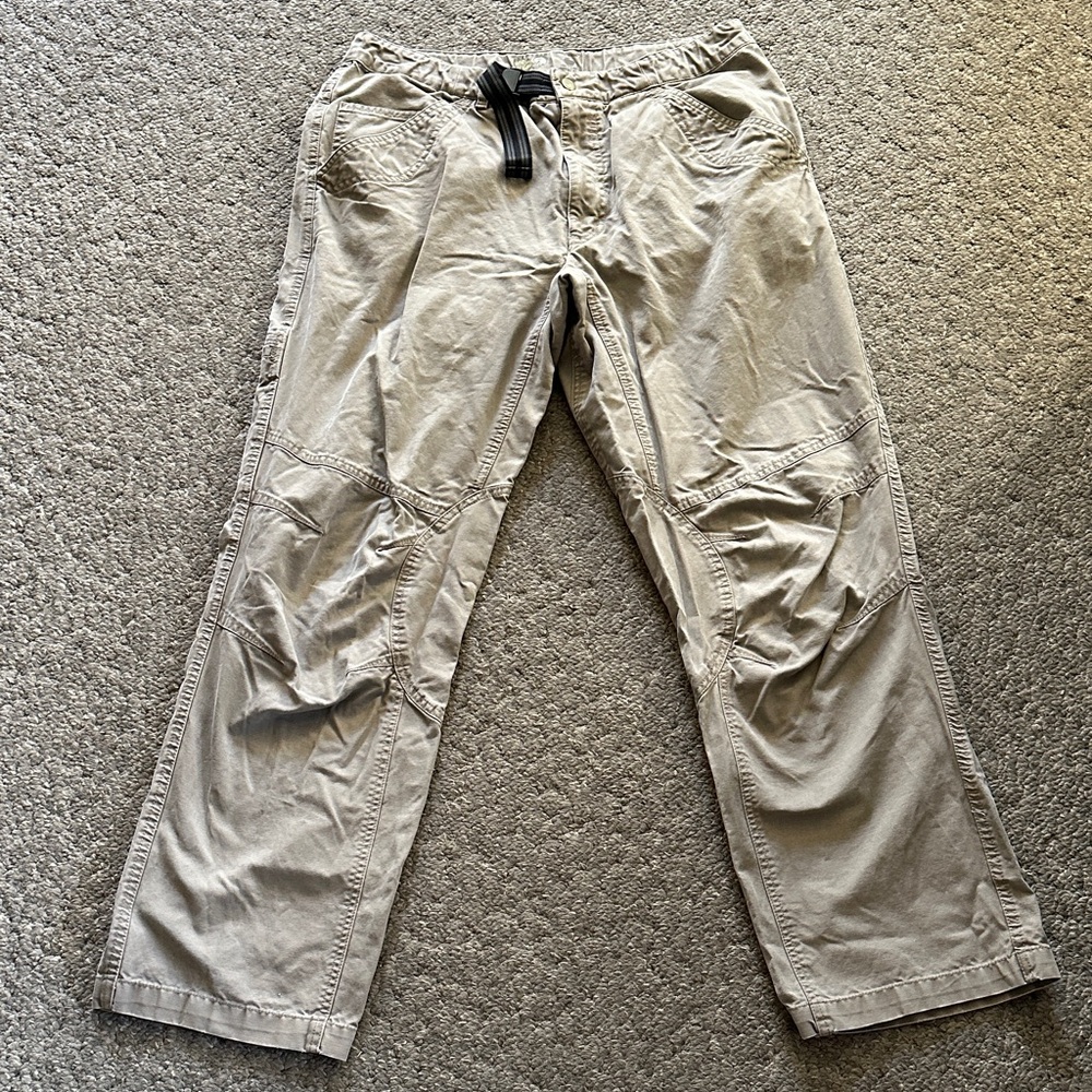 Mountain Hardwear Utility Khakis Pants